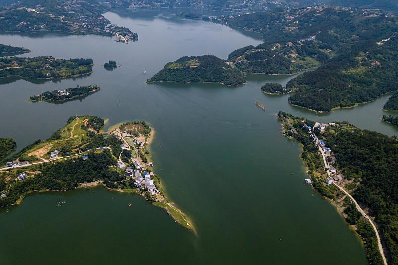 陕西省重要的旅游胜地 安康瀛湖,位于中国陕西省安康市汉滨区境内,是