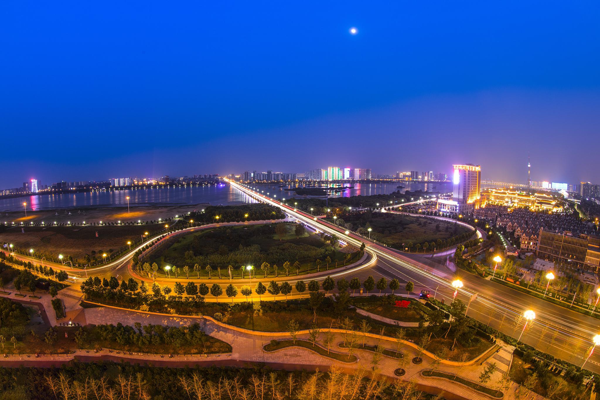 临沂夜景图片真实图片