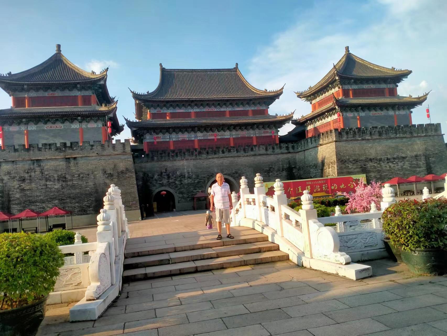 中央广播电视总台南海影视城 中央广播电视总台南海影视城,位于广东省