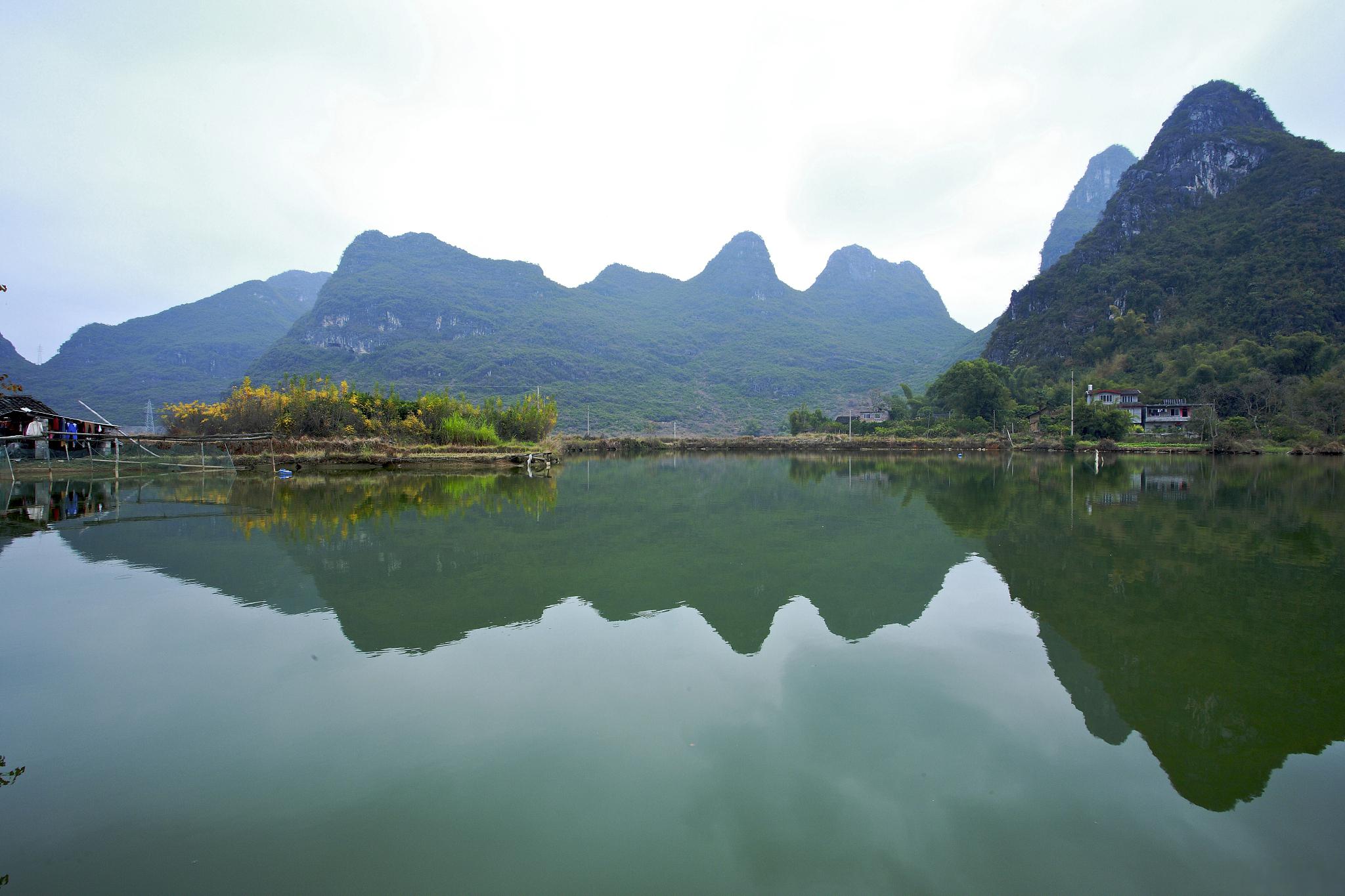 桂林作为中国著名的旅游城市,以其独特的山水风光和悠久的历史位