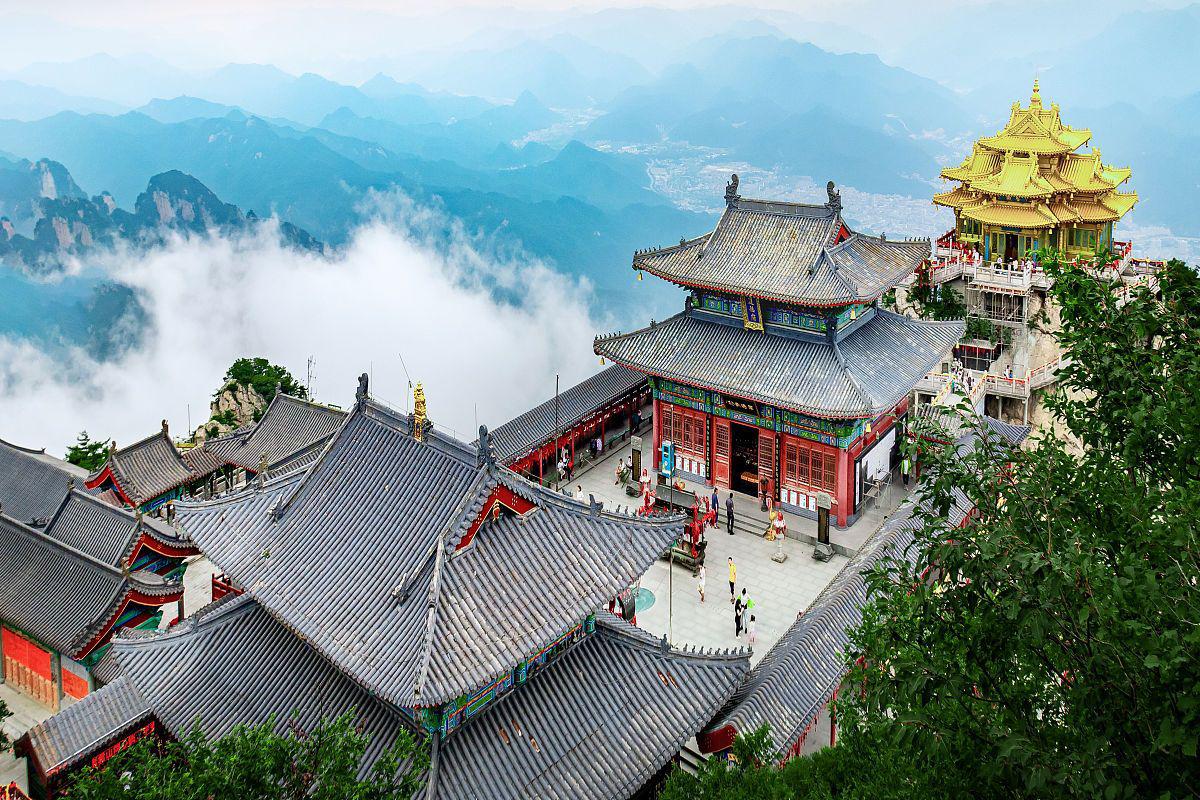 蓬莱三大景点 蓬莱,这座位于中国山东省烟台市的城市,因其独特的地理