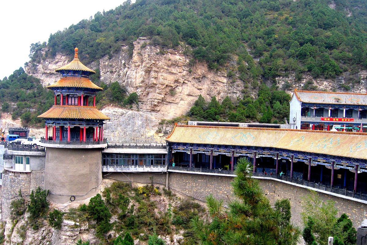 山西河津一日游攻略 河津,这个位于山西省中部的美丽城市,素有"龙门之