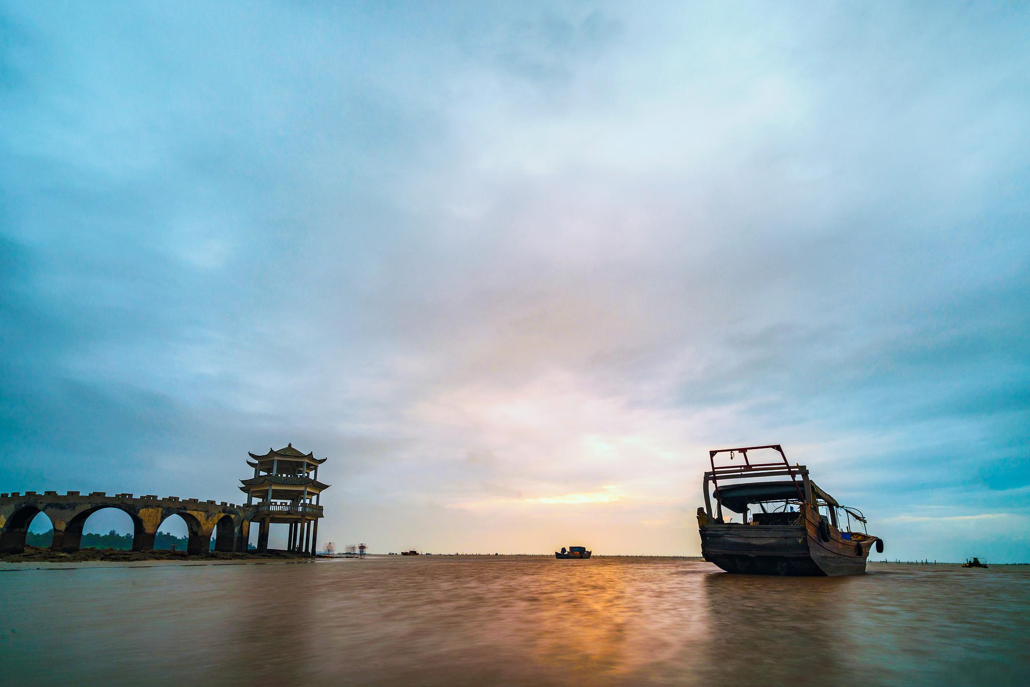 簕山古渔村游玩攻略 簕山古渔村位于中国广东省深圳市龙岗区,是一个