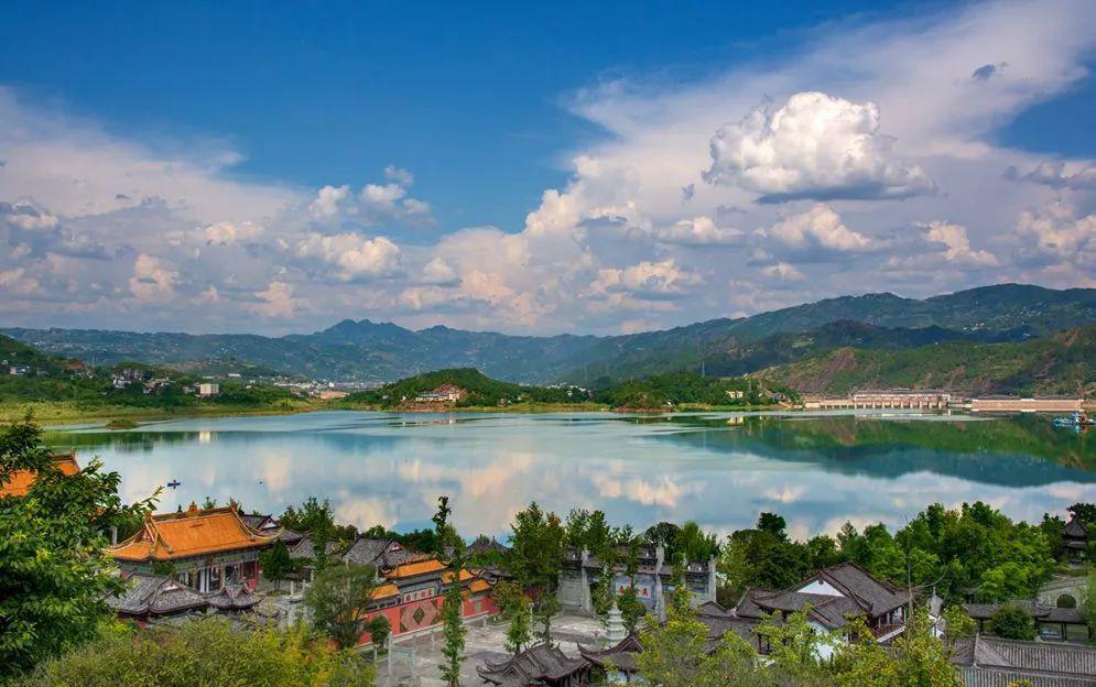 开州初冬美景 半城湖水半城山,醉美秋冬入画来.