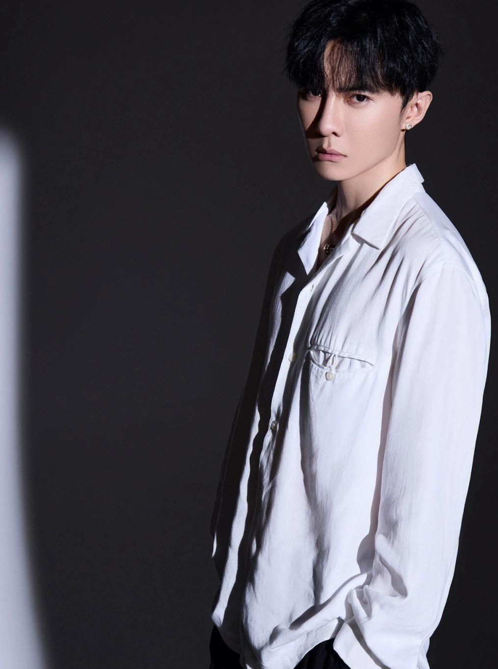 唐禹哲承认未婚生子 唐禹哲承认自己有一个非婚生子,孩子已经11岁