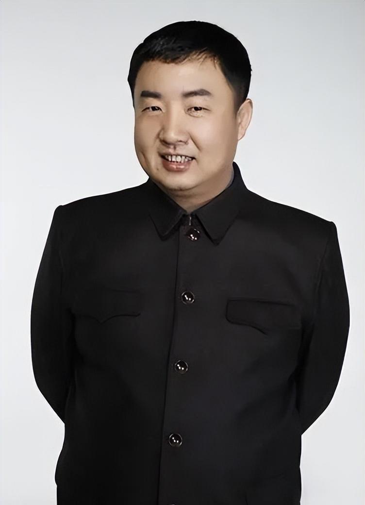 宁文彤:演员与"国际反恐专家" 宁文彤是一位身兼演员和"国际反恐专家"