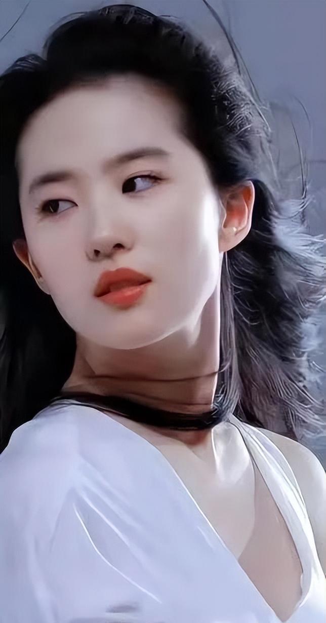 女明星抽烟,哪一个让你最意外?