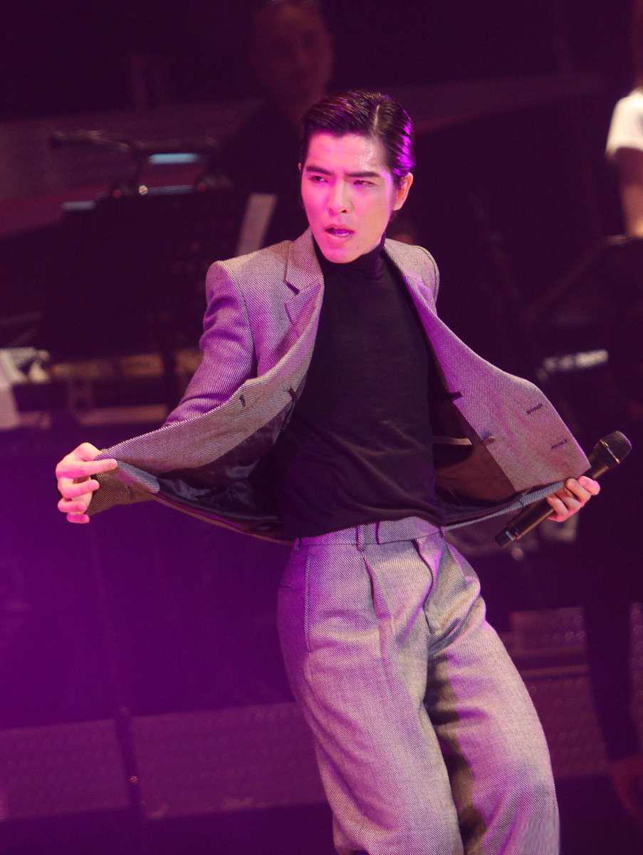 萧敬腾与经纪人林有慧结婚 华语乐坛知名歌手萧敬腾与经纪人林有慧结