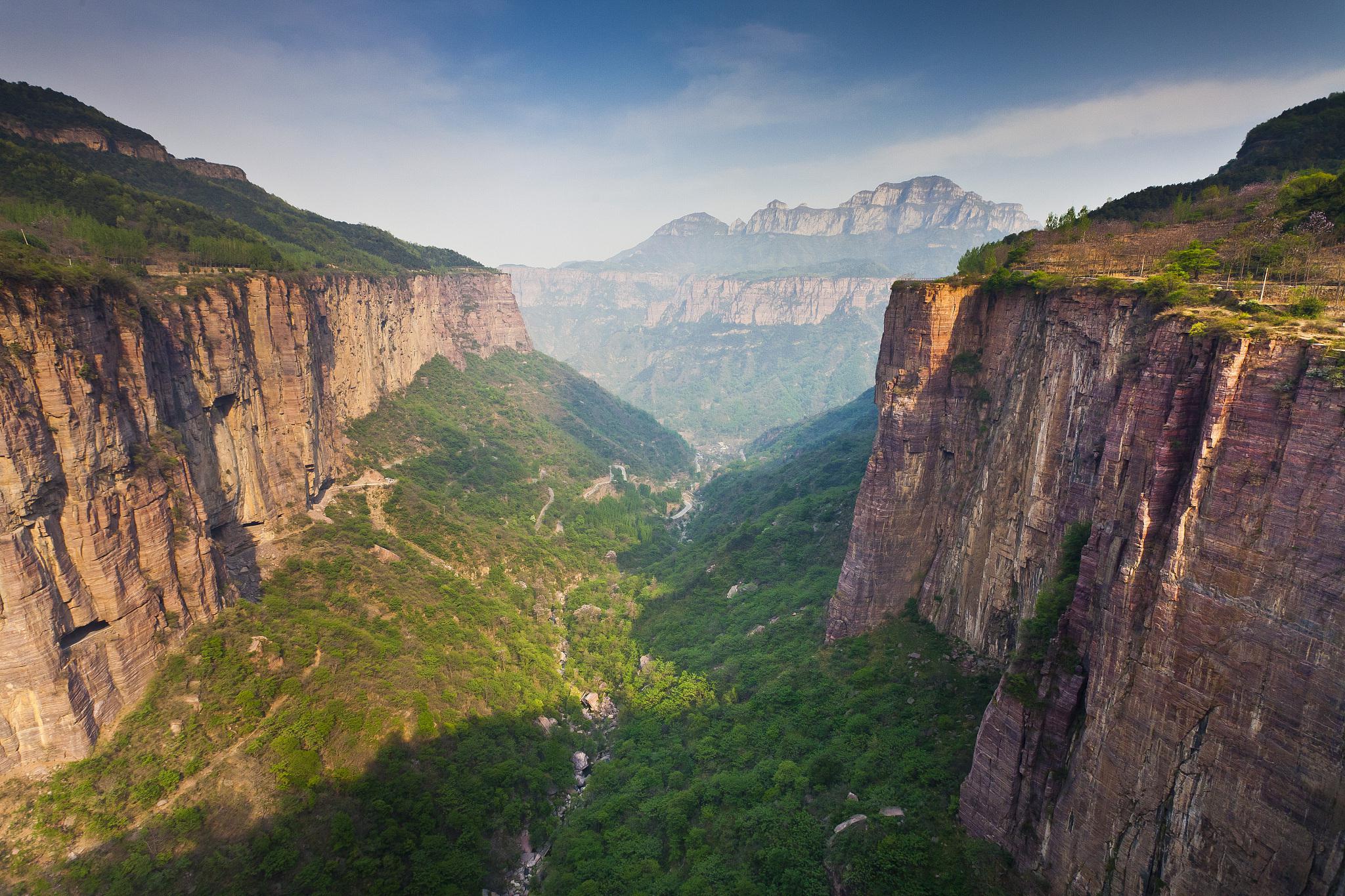八泉峡索道——飞越太行山的奇妙体验 你是否曾梦想过在悬崖峭壁之间