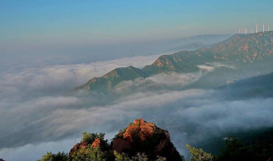 伏羲山,河南的隐藏宝藏 伏羲山位于郑州市新密市钟沟村,是一座鲜为人