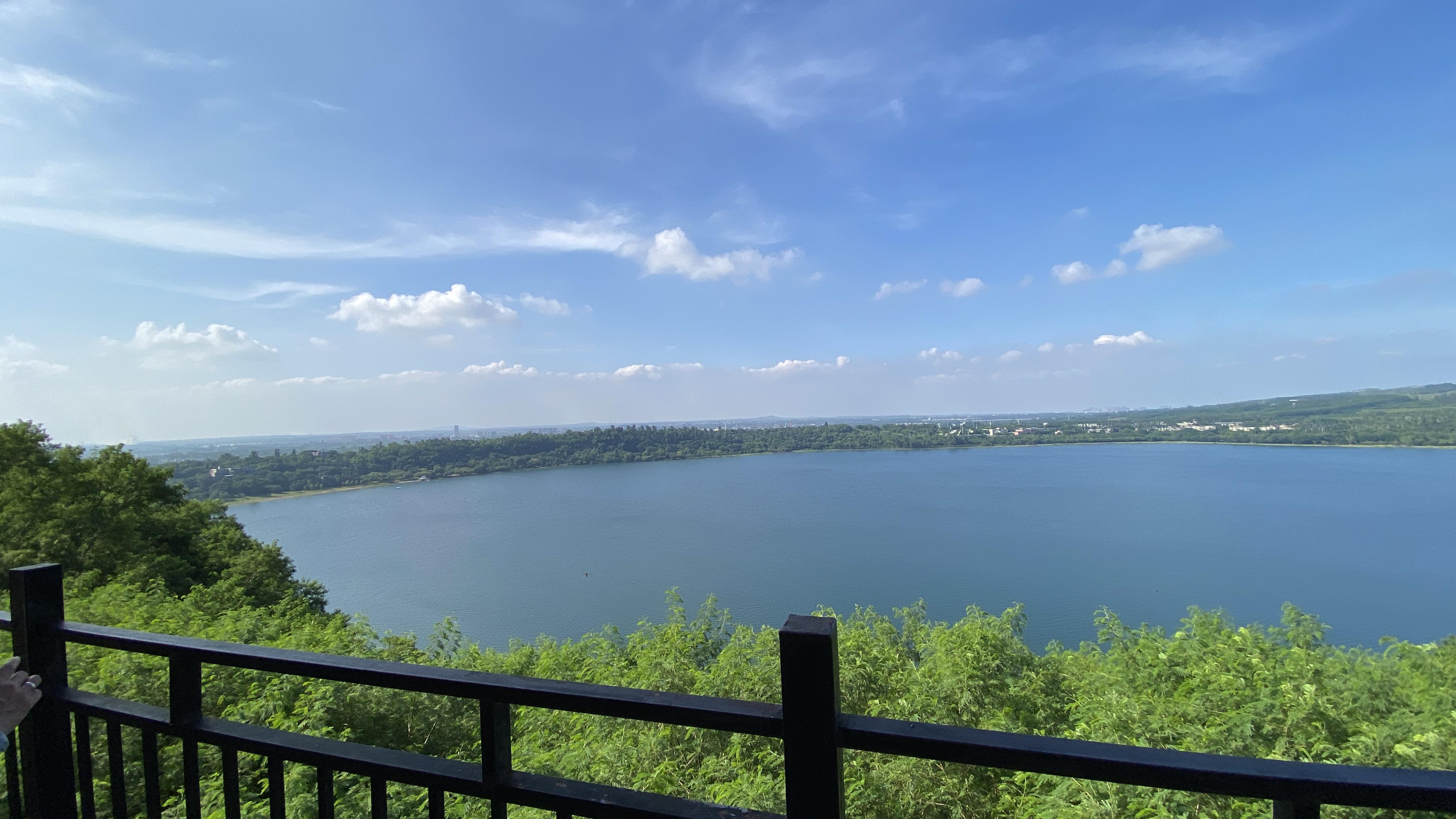 湖光岩望海楼好在哪里 湖光岩的望海楼是湖光岩景区的一个重要景点