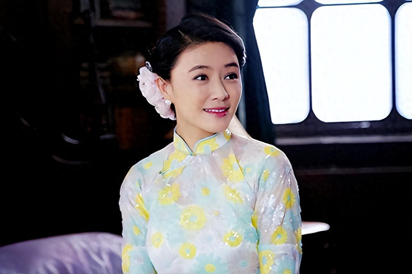 田海蓉:爱上陆毅,痴迷王志文,富豪老公狱中去世,她拿130亿努力活明天