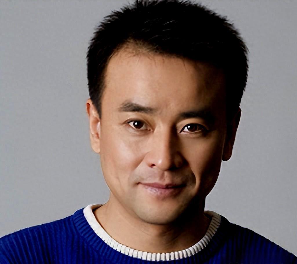 演员罗钢:坚持追梦,珍惜幸福 演员罗钢的故事是一个关于坚持,勇气和爱