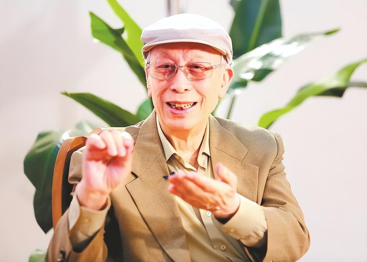 卢俊宇的家庭悲喜剧 卢俊宇是广东民生频道《dv现场》的主持人,也是