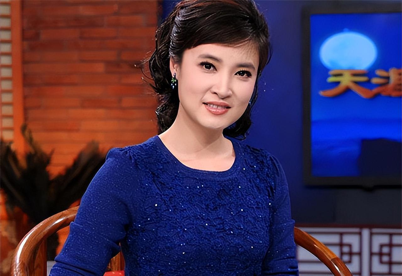 央视主持人桑晨:29年工作零绯闻 桑晨从一个舞蹈生转型成为播音主持人