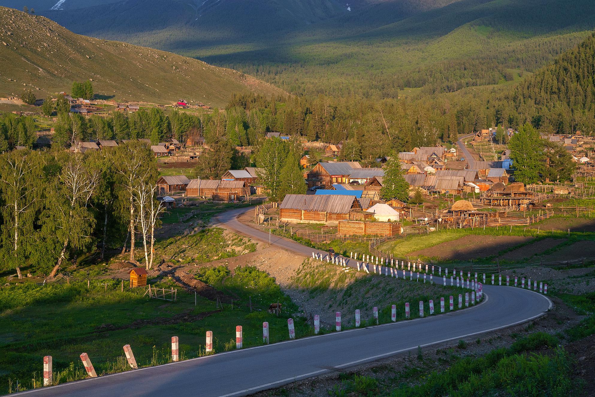 白哈巴村,新疆阿勒泰地区的世外桃源 白哈巴村,位于新疆阿勒泰地区