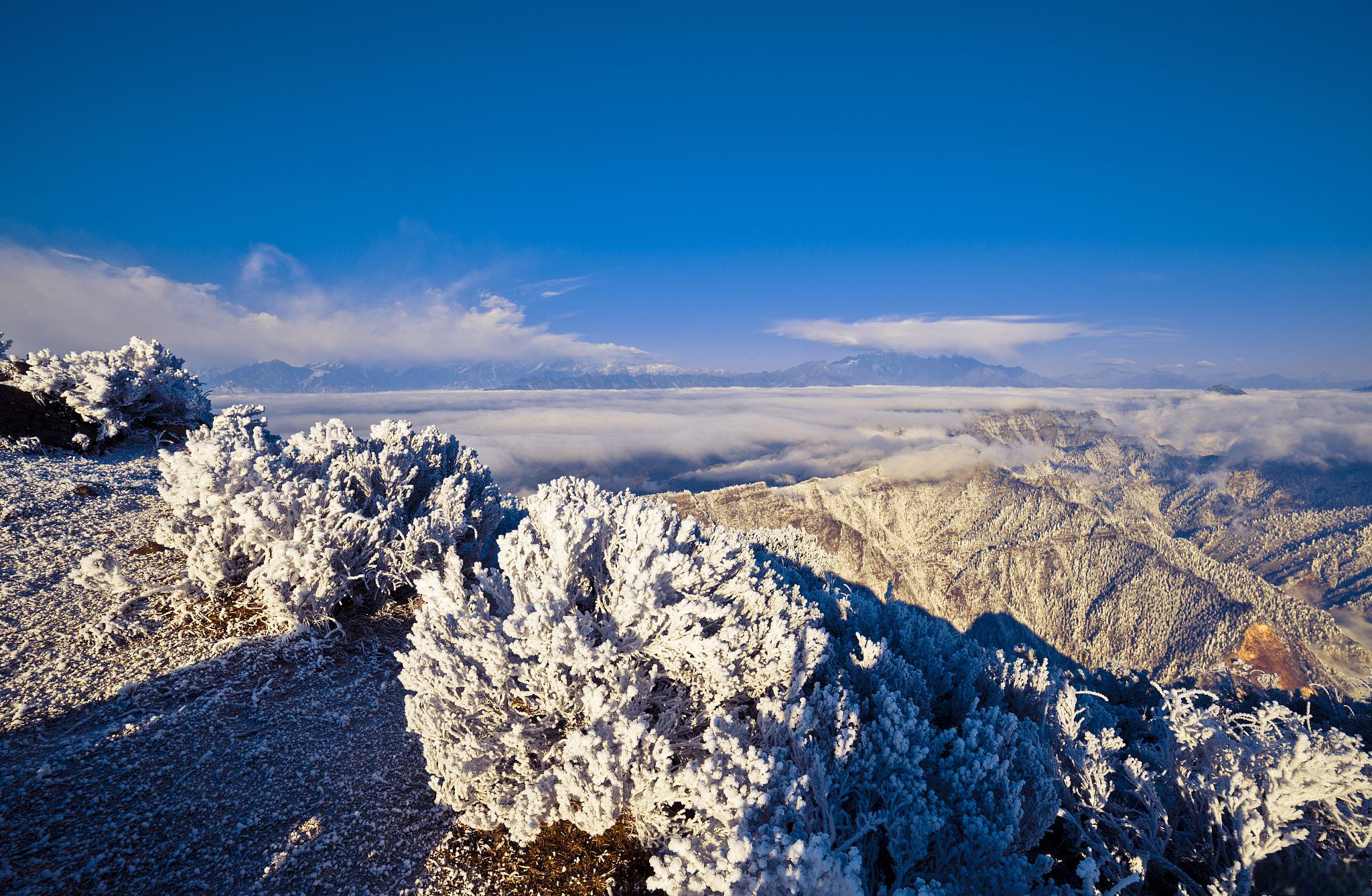 四川雪山景点有哪些图片