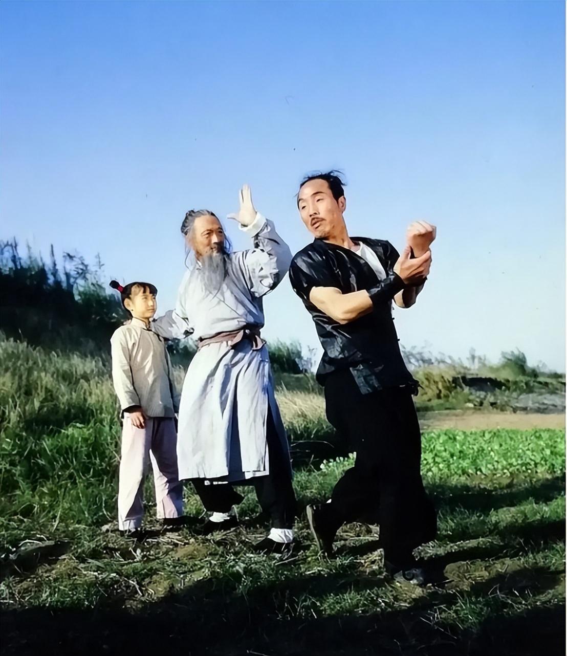 戈春艳:八卦掌女高手 戈春艳是电影《武林志》的女主角之一,在片中