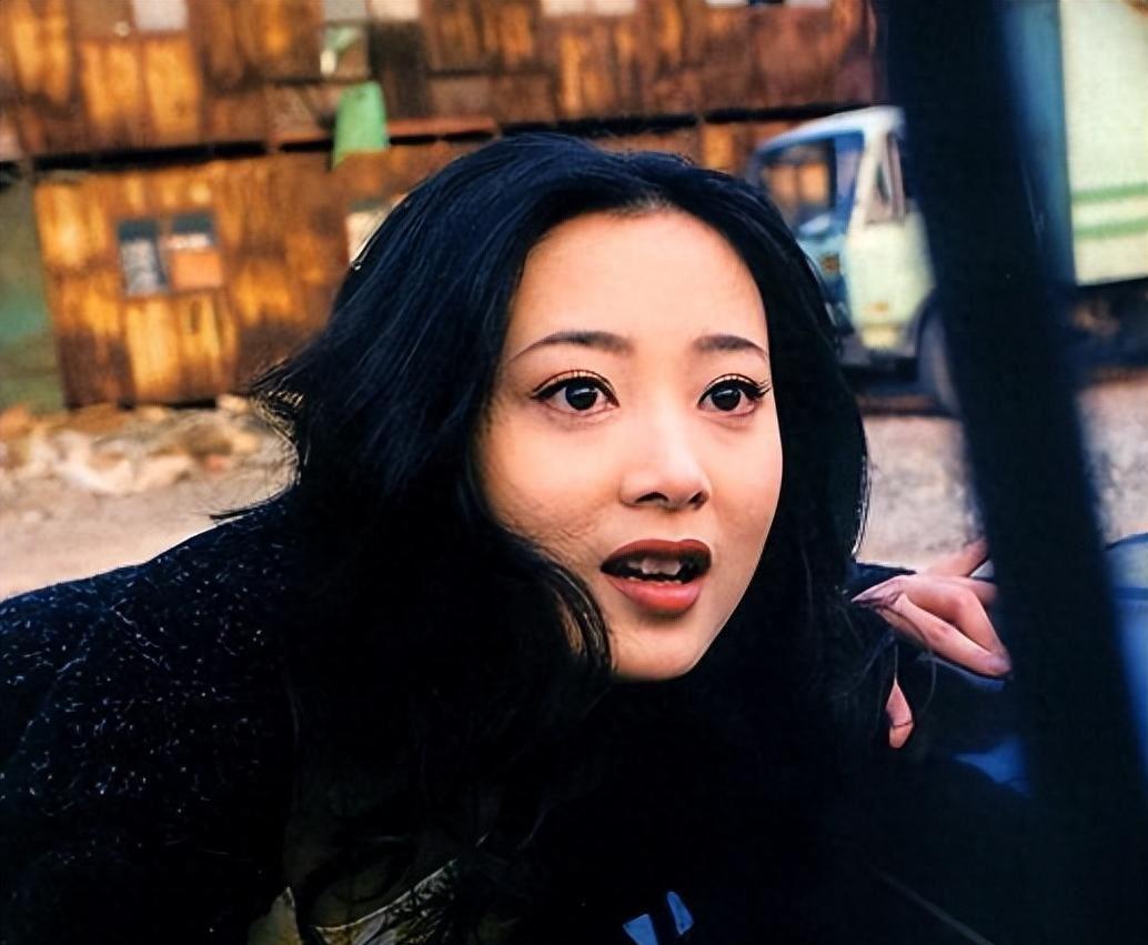 谢润:从演艺圈到家庭的平静生活 谢润,曾凭借《康定情歌》一度走红