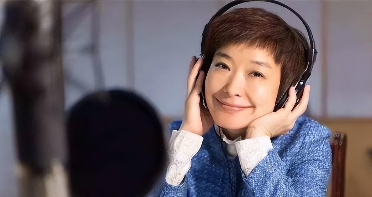 吉雪萍:传奇人生 吉雪萍,14岁成名,29岁嫁入豪门,45岁痛失爱女,她的