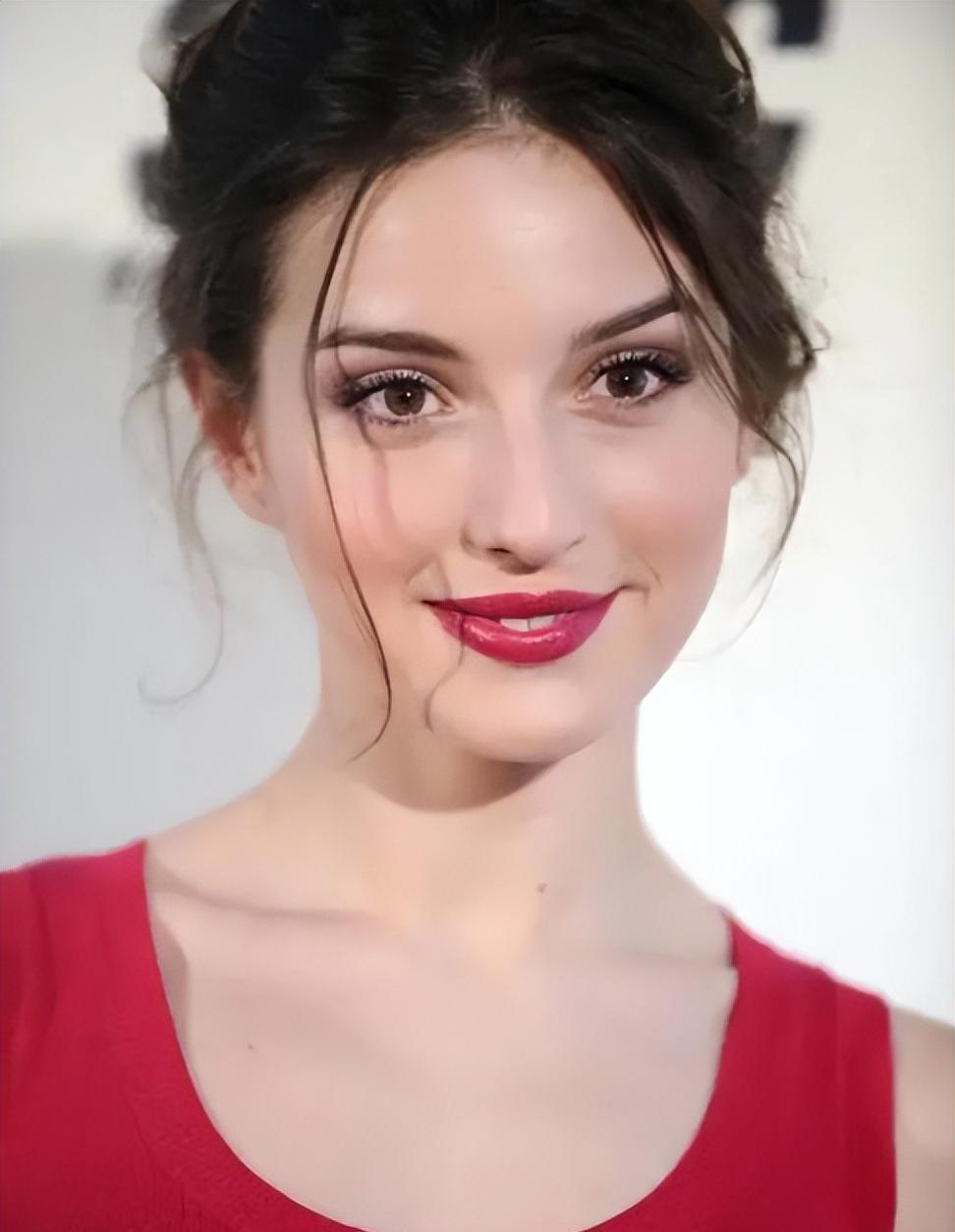 西班牙的生活习惯和特色 西班牙,有人一提到它就是斗牛或者是美酒美女