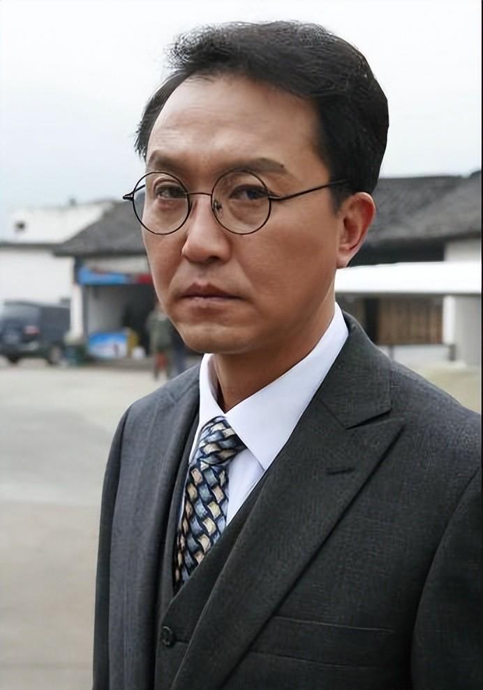 《潜伏》男演员15年后重聚 《潜伏》男演员15年后重聚,吴站长老了