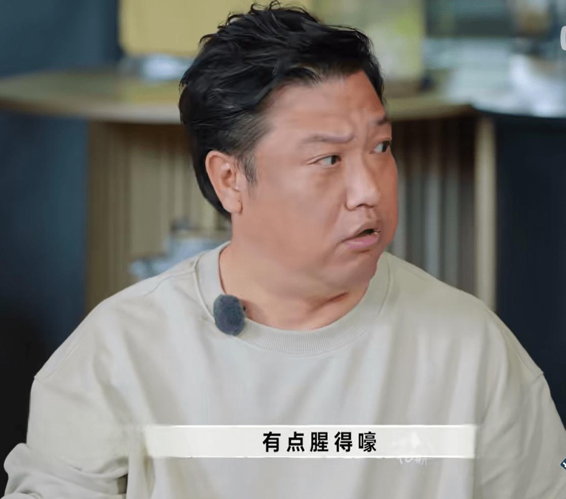 喜剧演员沈腾在一档节目中的失言风波引发了网友们的热议,他的某些