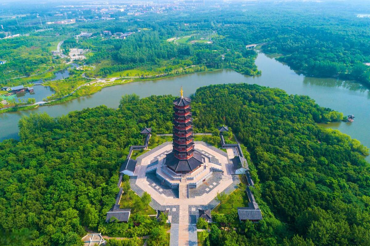 洋河镇被确定为宿迁市的第一强镇,排名全国第250位