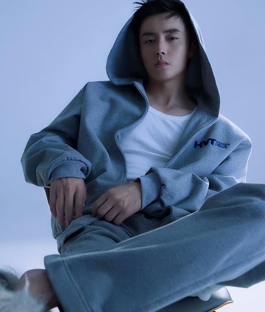 翟子路:阳光帅气,出色演技,鼓舞年轻人追求梦想 翟子路是一个阳光帅气