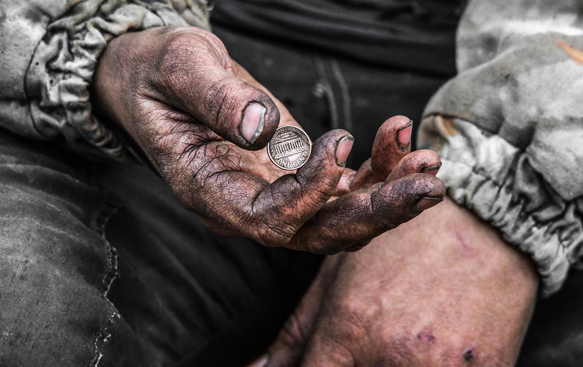 做这3件事,让你摆脱困境 穷人想要翻身,只靠努力想