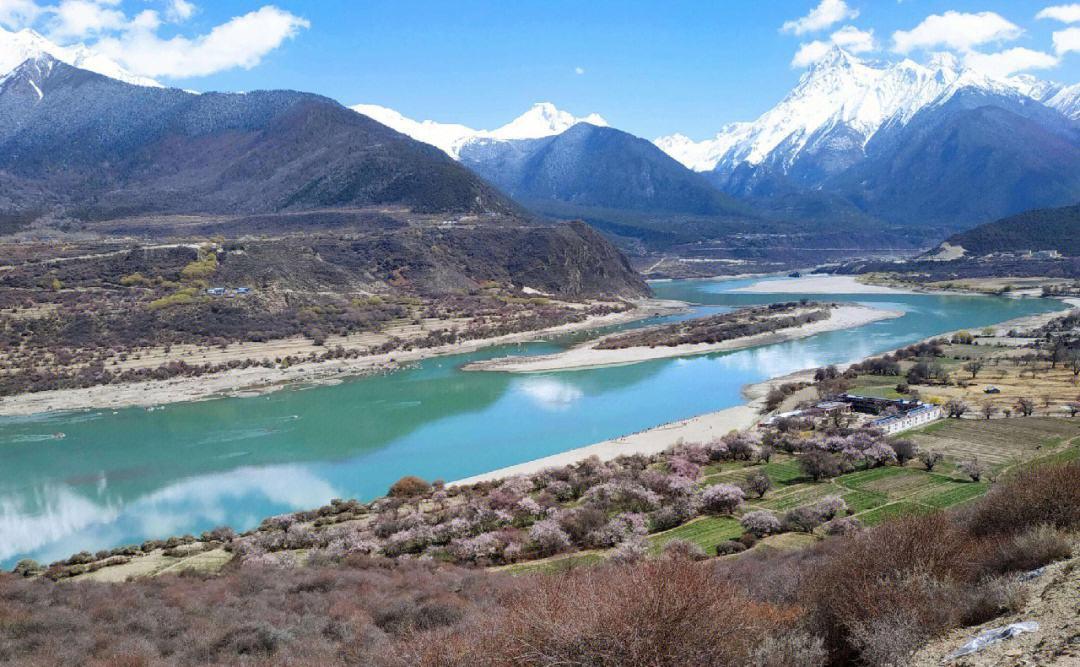 大峡谷,值得一游 雅鲁藏布江大峡谷,位于西藏自治区林芝市米林县派镇