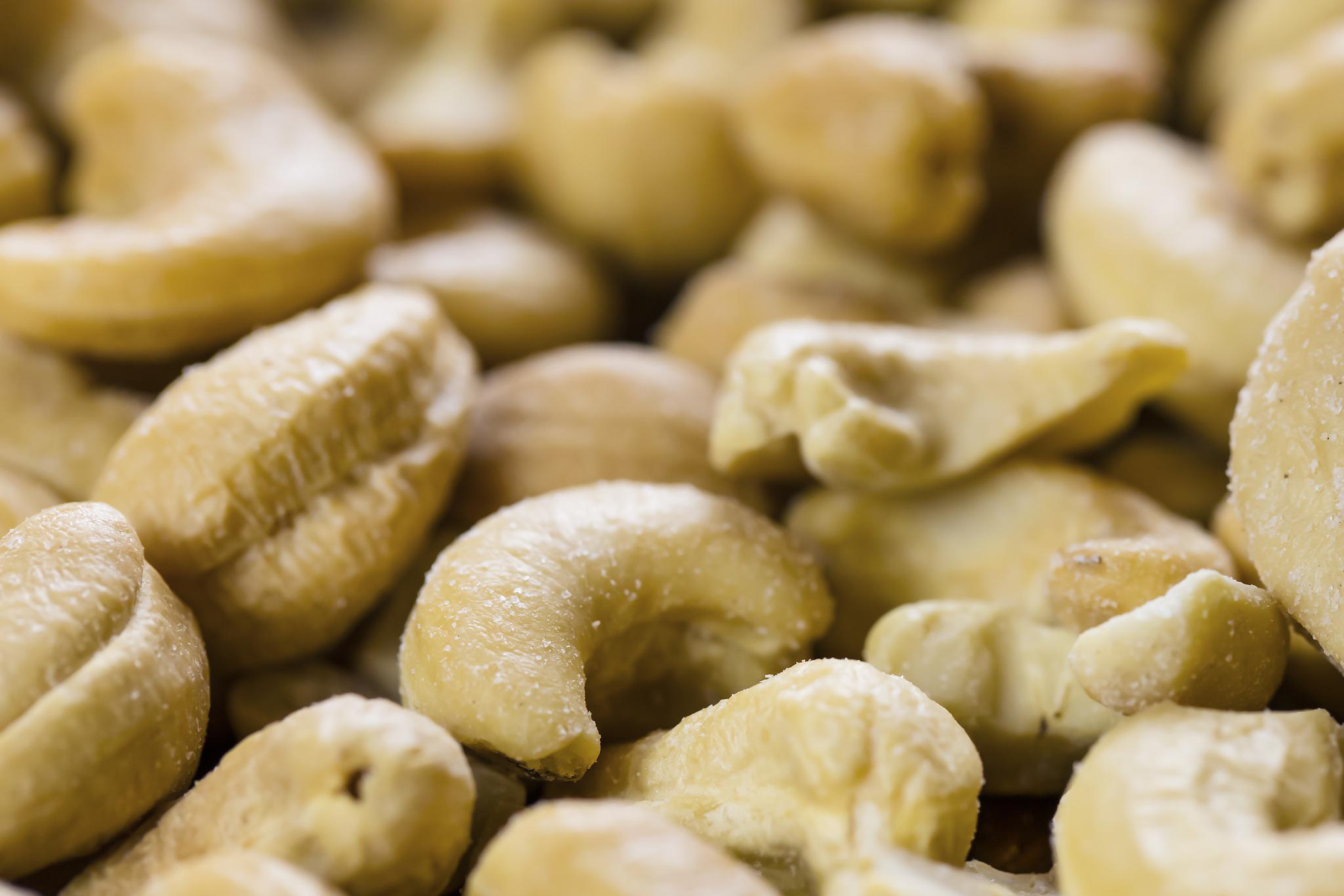 柬埔寨腰果进口报关清关流程 柬埔寨腰果,独特的口感和丰富的营养价值