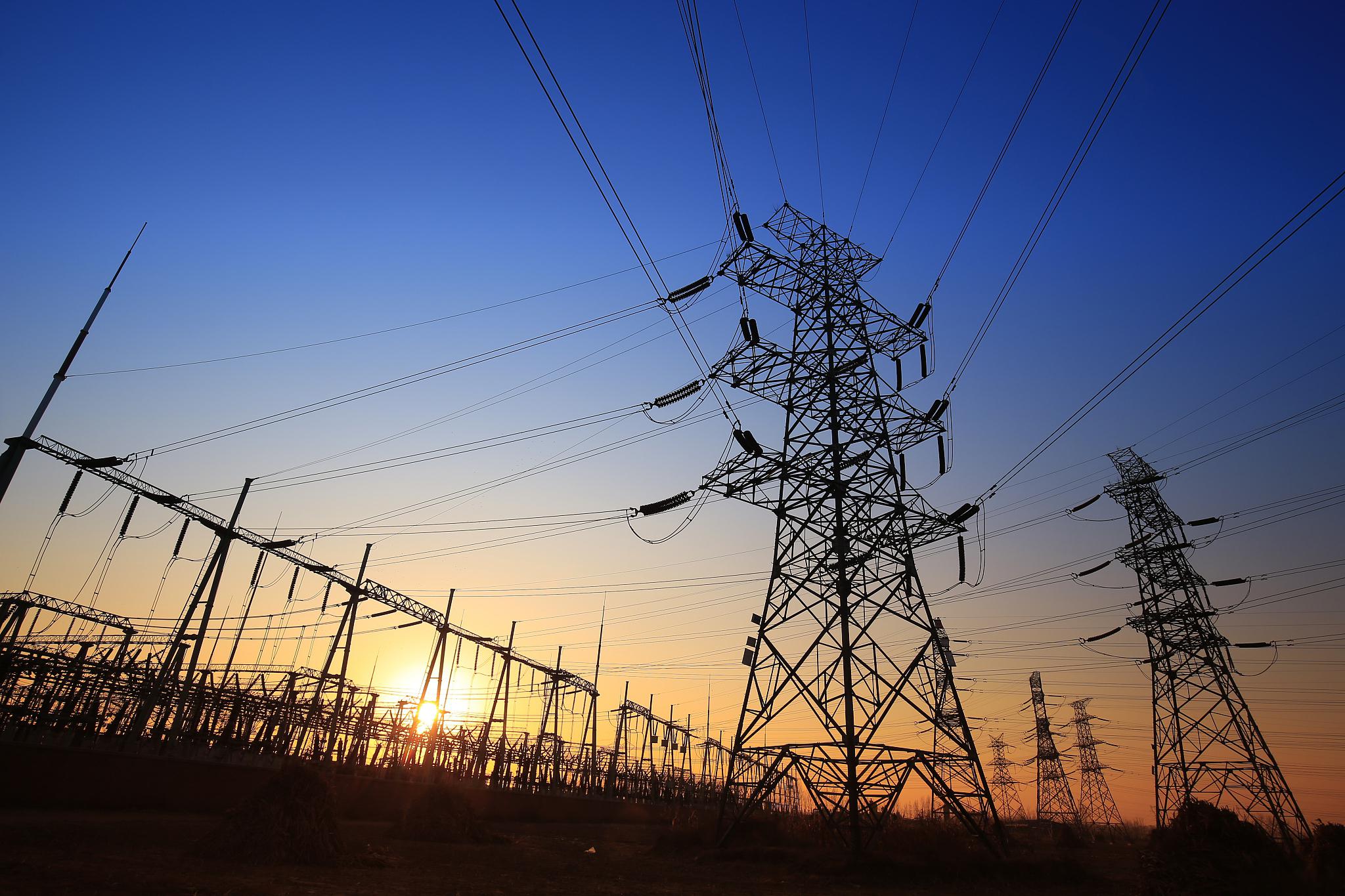 电网企业探索政企协同新模式的路径分析 "双碳"背景下,电网企业应研究