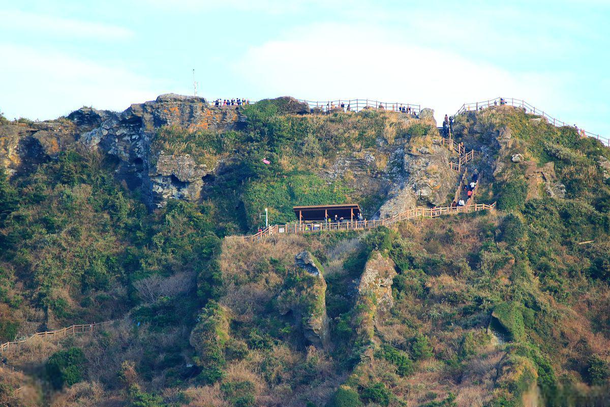 双桂山景区详细介绍 双桂山景区位于重庆市垫江县,是一座集自然风光