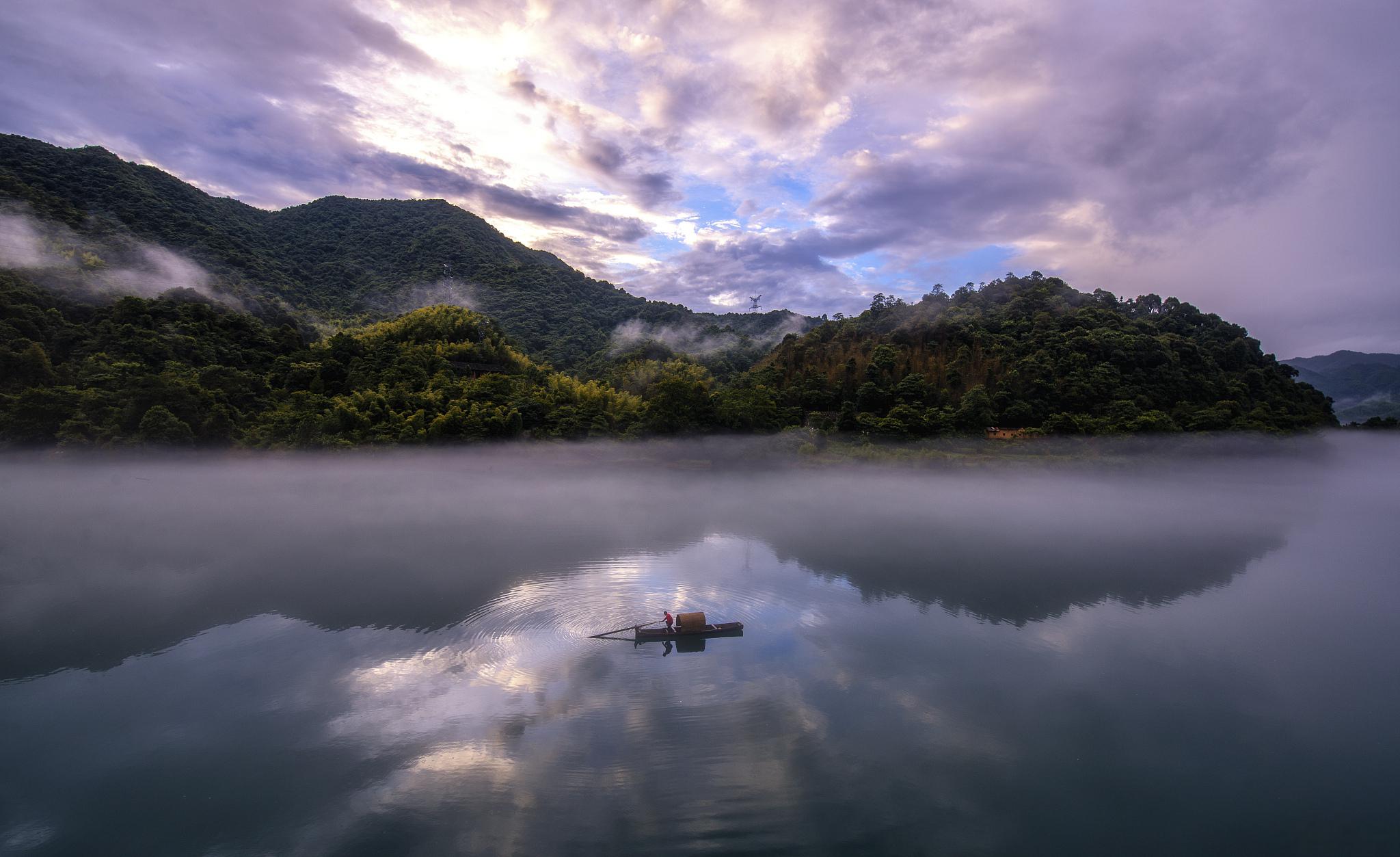 东江湖旅游攻略 东江湖旅游是一个迷人且充满吸引力的目的地