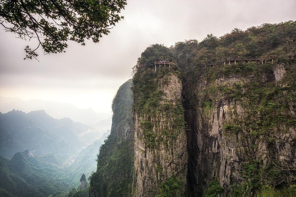 綦江旅游攻略:必去景点推荐 綦江,位于重庆市南部,是一个充满历史文化