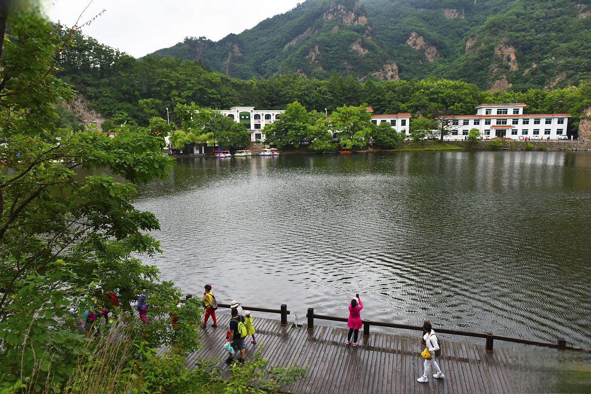 辽阳太子岛十里画廊 辽阳太子岛十里画廊,位于辽宁省辽阳市,是一个以