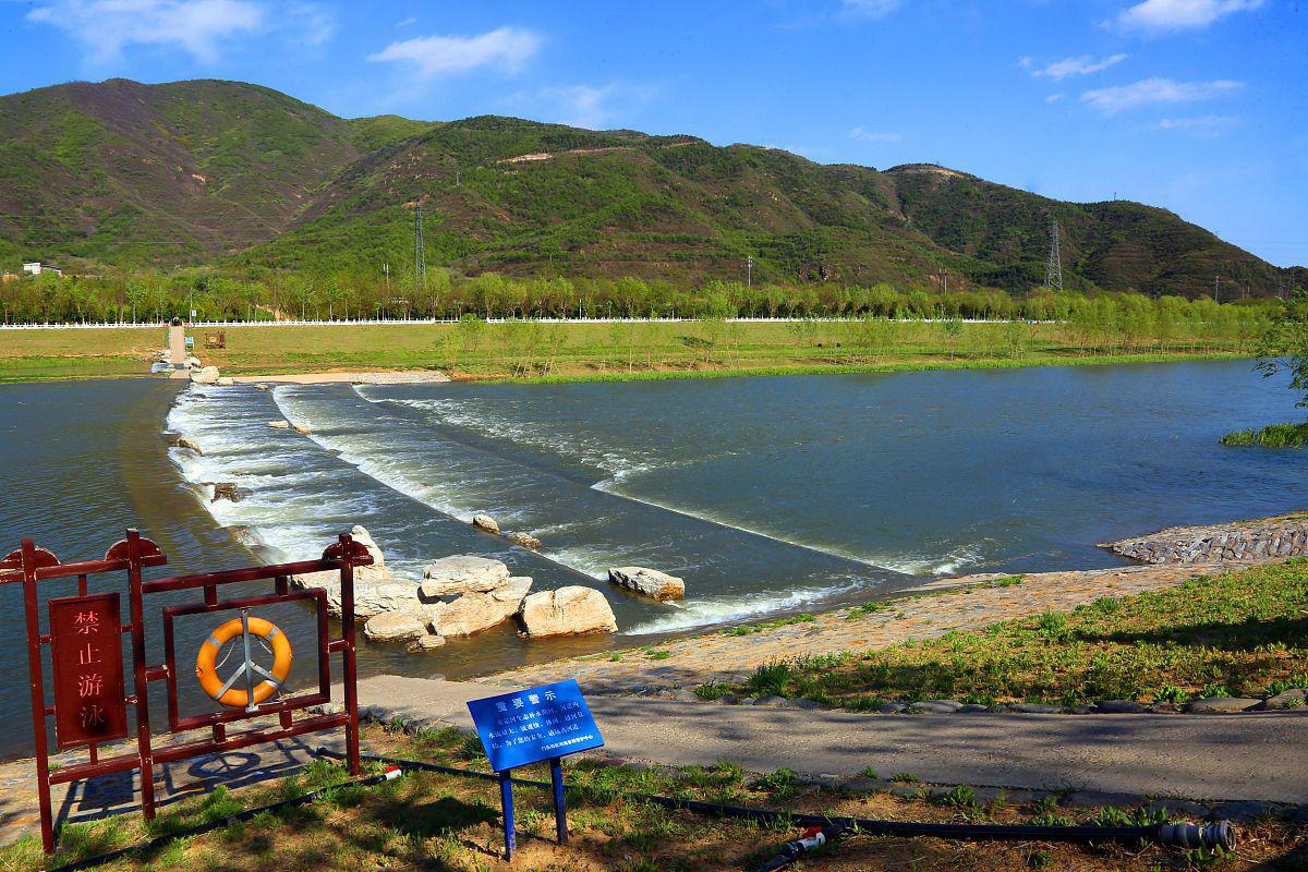 辽阳太子岛十里画廊 辽阳太子岛十里画廊,位于辽宁省辽阳市,是一个以