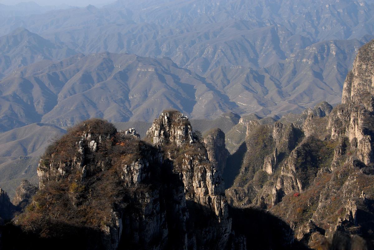 狼牙山海拔图片