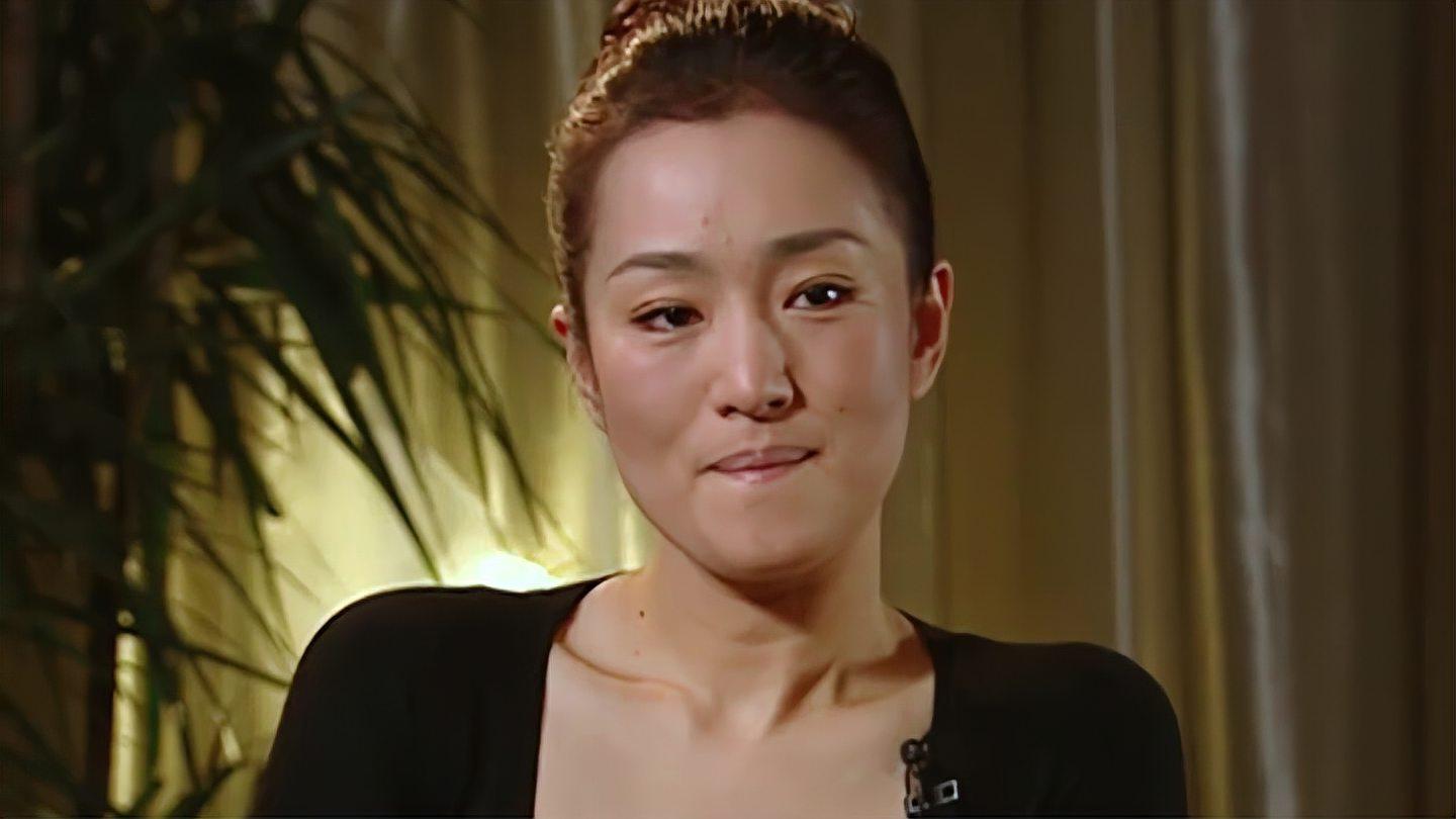 巩俐自述"傲气"来源,与家人有很大关系 沈阳出生的巩俐,于1965年12月