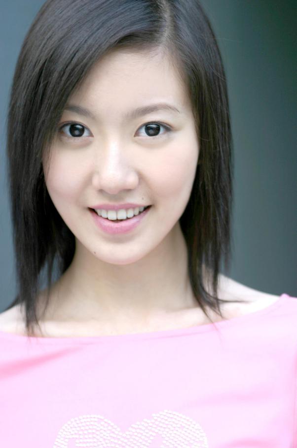 演员高露:隐婚生子是我最正确的决定 高露是一位充满魅力和才华的演员