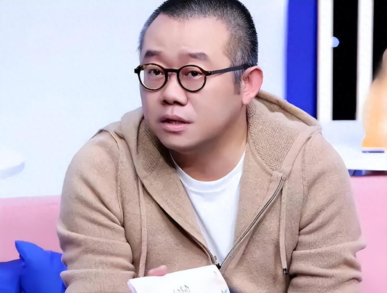 涂磊:从网红到"神隐" 涂磊,曾经的情感专家,主持《爱情保卫战》时一度