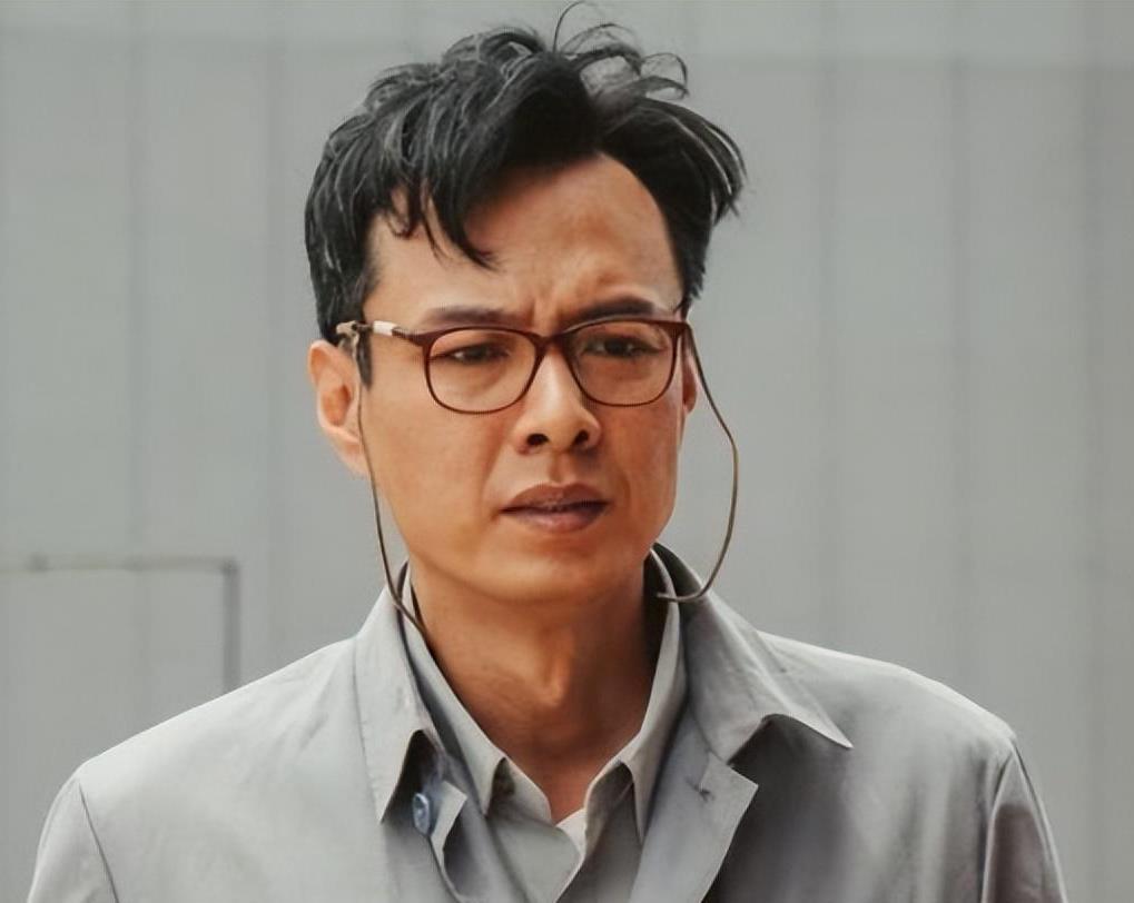 因穷被女友嫌弃,朱铁如今过得怎么样了 朱铁,27年的奋斗,由默默无闻的