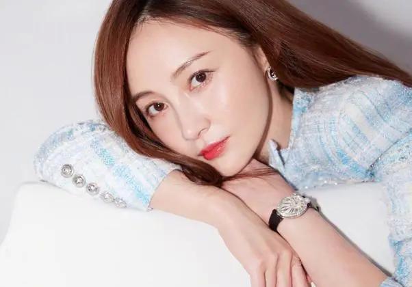 姚笛怀孕传闻引发热议 姚笛怀孕传闻引发网友热议,照片中姚笛女士穿着