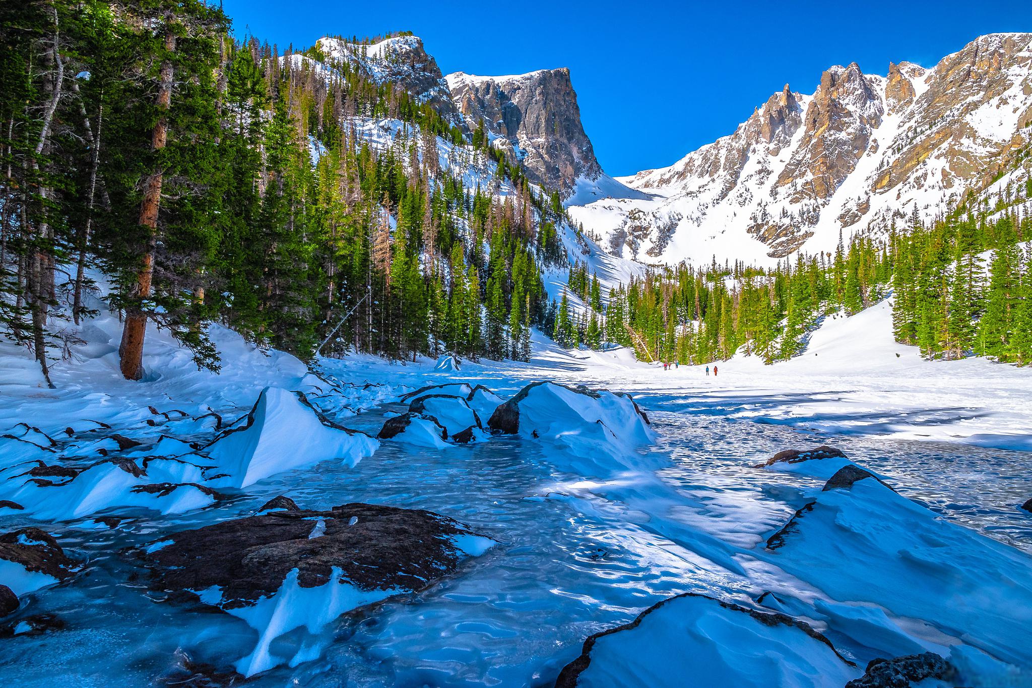 在中国的大地上,有一条横跨东西的风景线,它就是川藏线