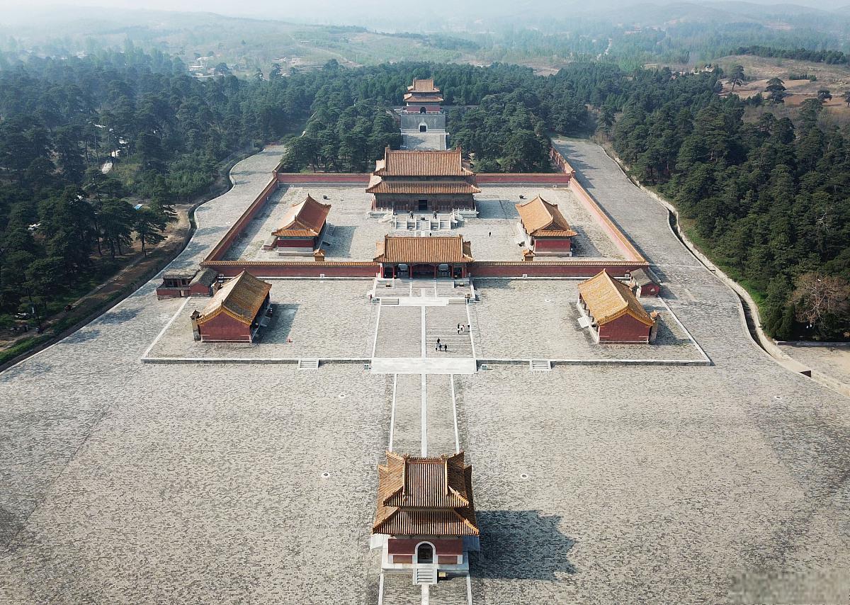 北京明十三陵两日游攻略 通过本篇攻略,希望游客能在最佳旅游时间充分