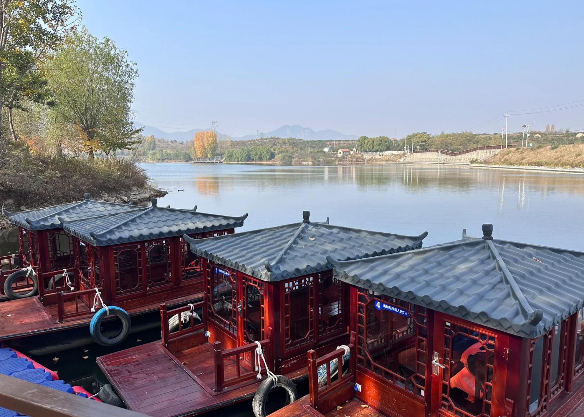 淄博三水源度假景区 当秋天的气息逐渐浓厚,淄博三水源度假景区便成了