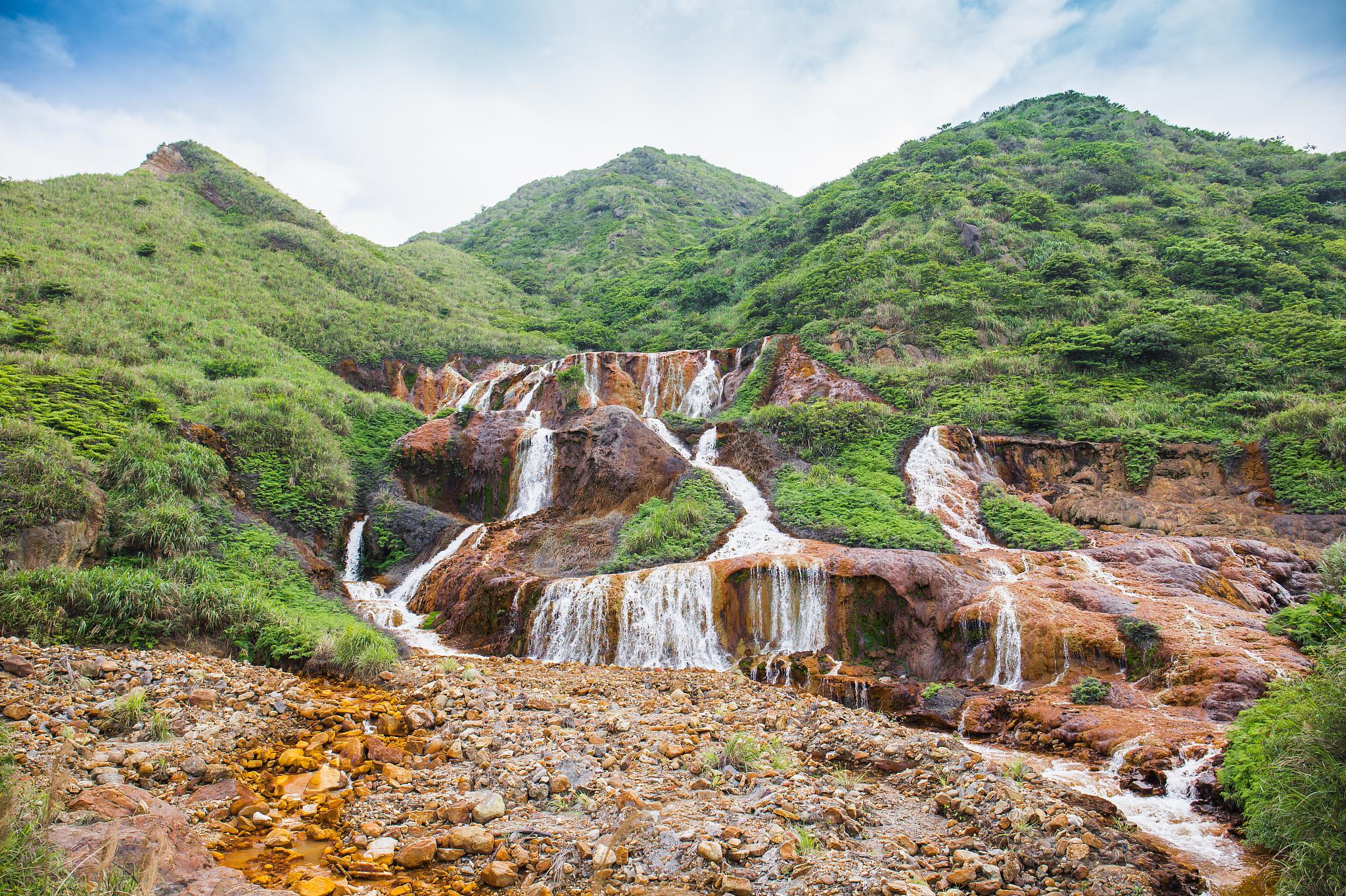 庄河云盘谷风景区 庄河云盘谷风景区,坐落于辽宁省大连市庄河市,是一
