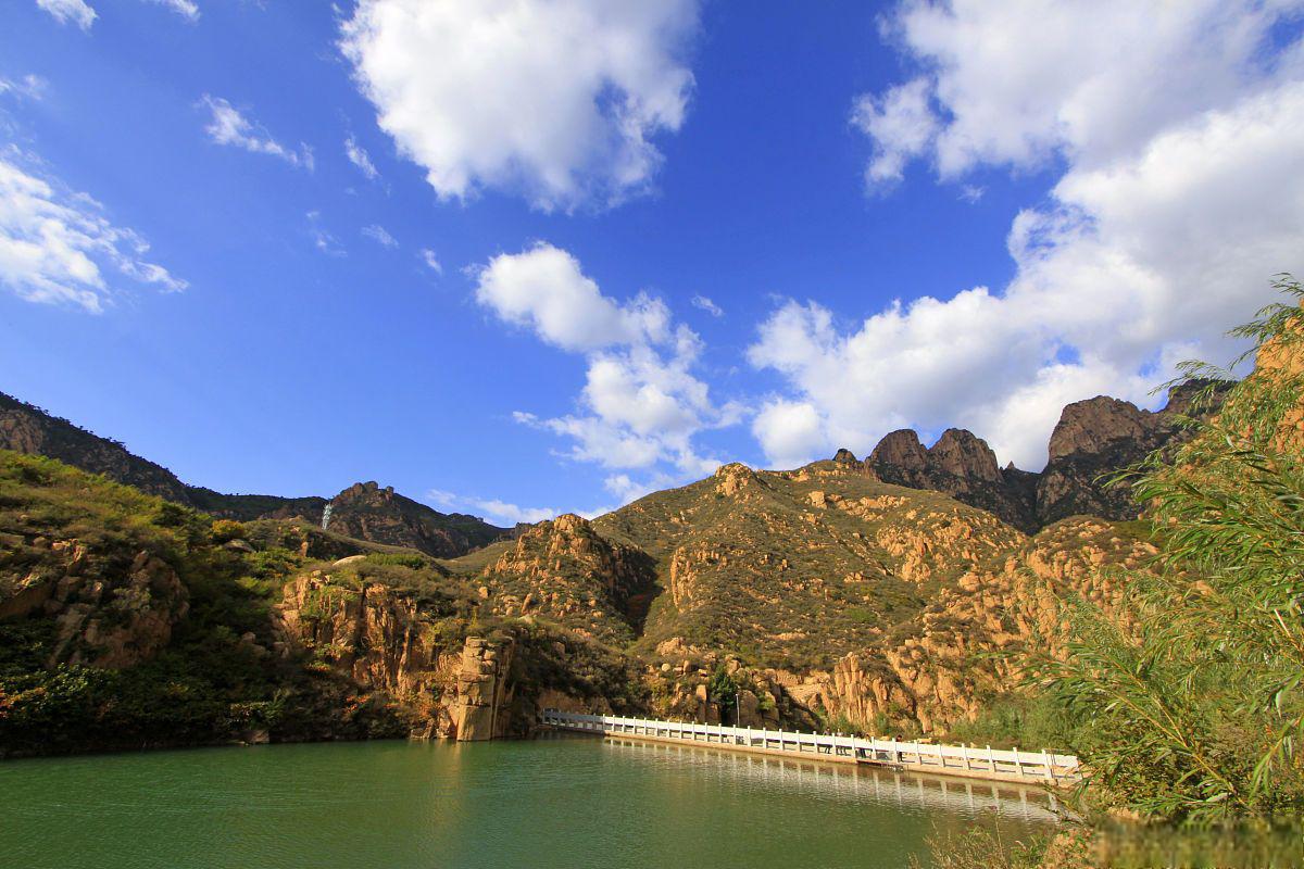 庄河云盘谷风景区 庄河云盘谷风景区,坐落于辽宁省大连市庄河市,是一
