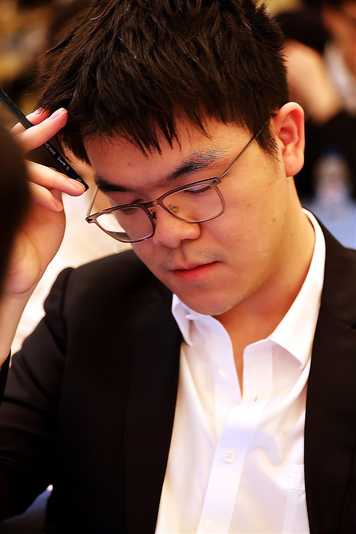 在第28届lg杯围棋世界赛中,申真谞和卞相壹分别击败柯洁和芈昱廷,韩国